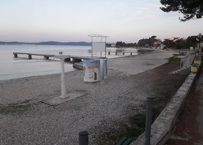 In With Sea View, Terrace, Wi-fi * Sukošan